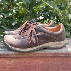 KEEN Presidio II Leather Sneakers Shoes in Women's Size 6